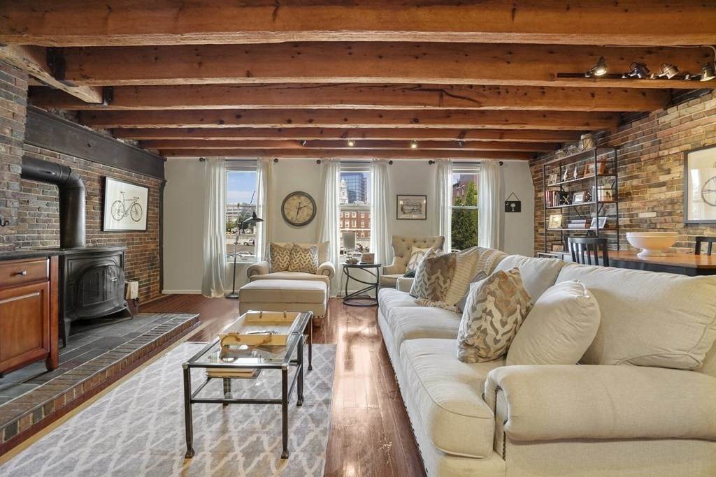 75 Fulton St - Photo 1