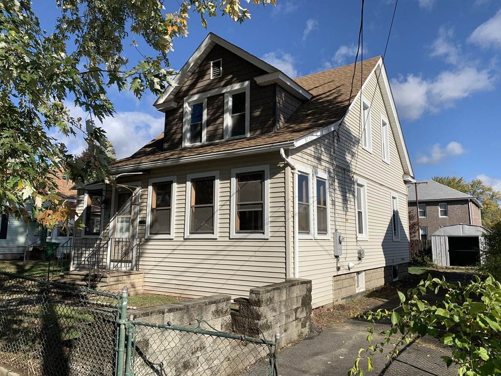 70 Narragansett Boulevard - Photo 1