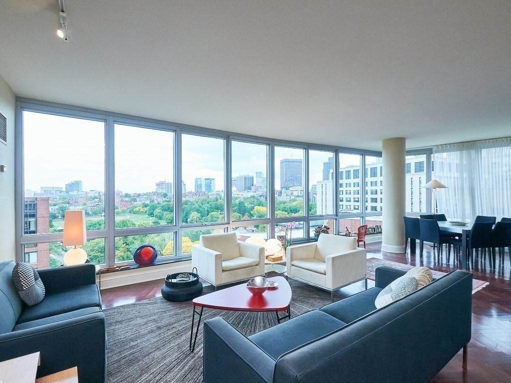 1 Charles St S - Photo 1