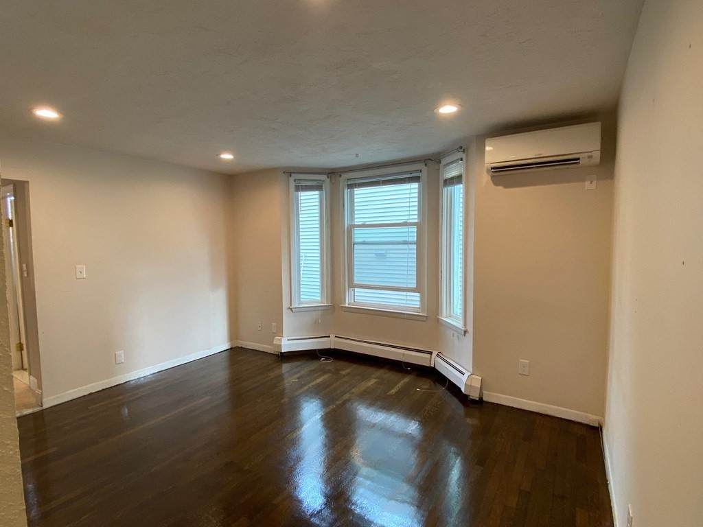 11 Pinckney St - Photo 1