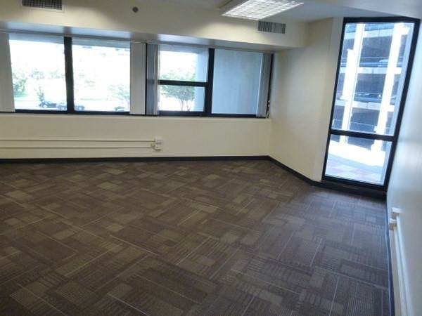810 Memorial Dr - Photo 1