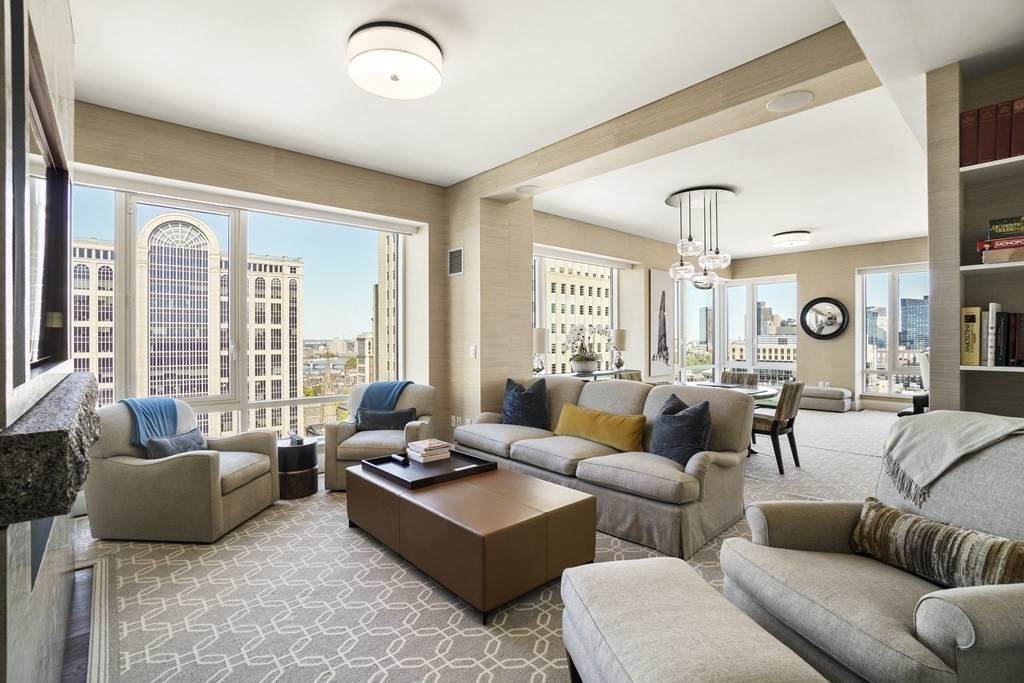 400 Stuart Street - Photo 1