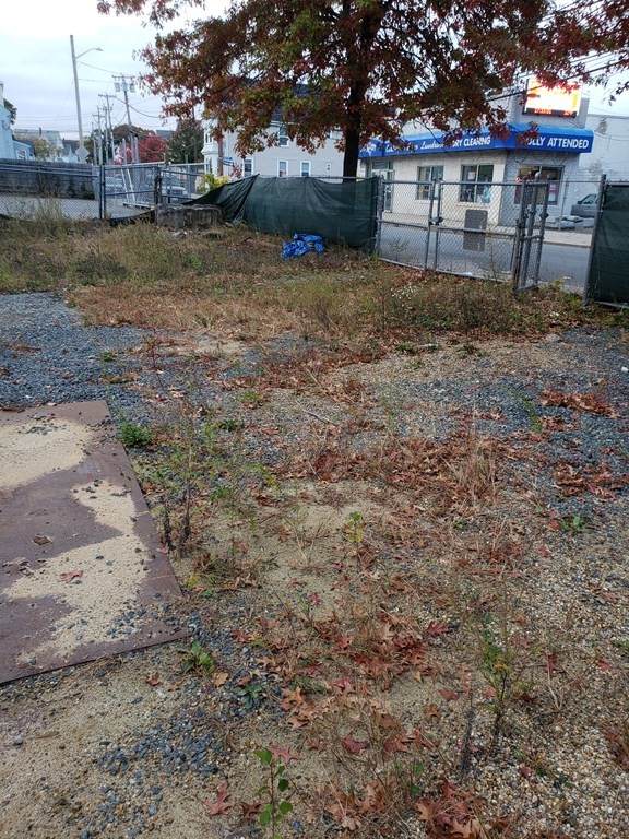 273 Essex Street - Photo 1