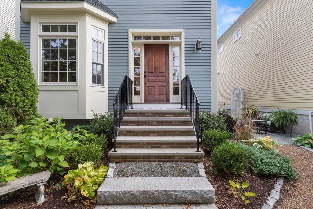 36 Maple Lane - Photo 1