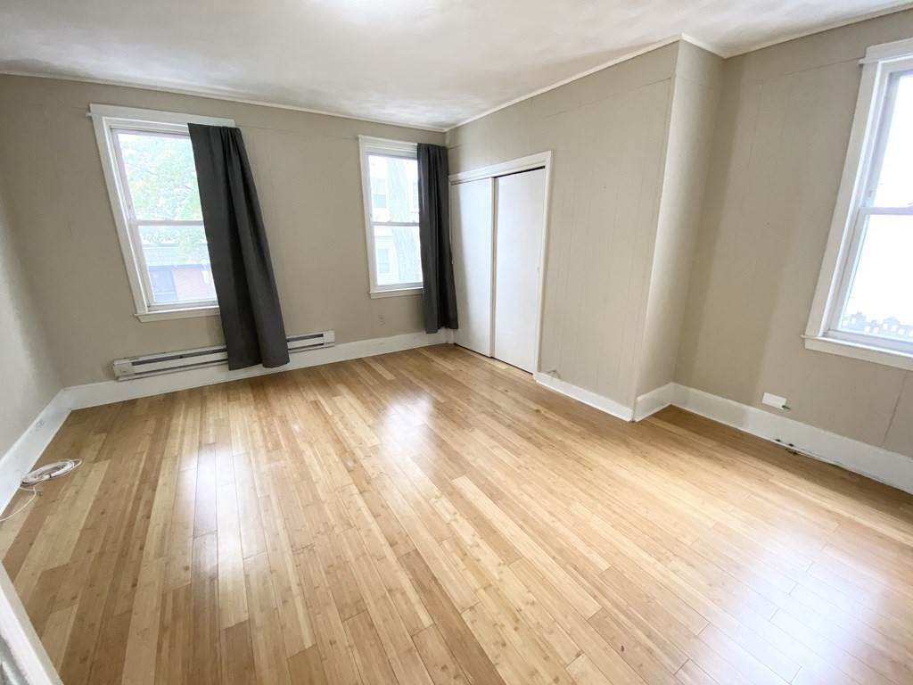 54 Cottage St - Photo 1