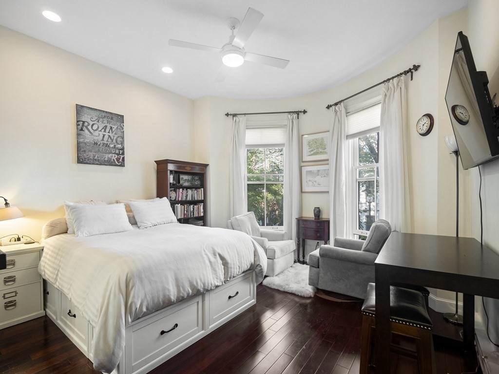 216 West Canton - Photo 1