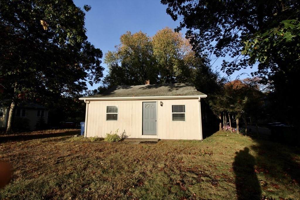 355 Church Ave - Photo 1
