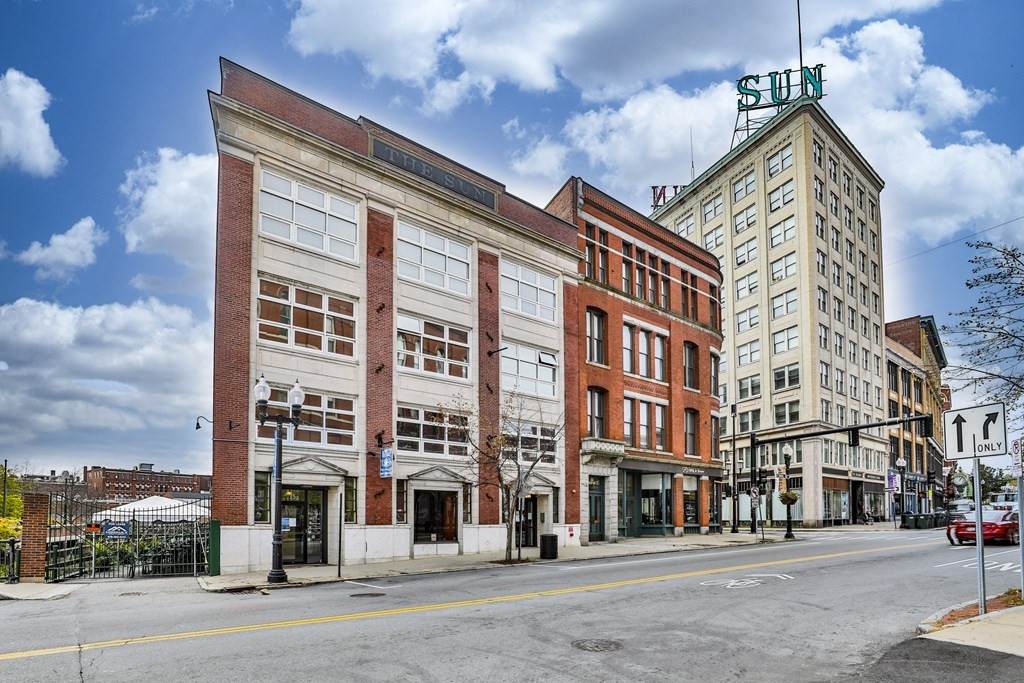 17 Kearney Sq - Photo 1