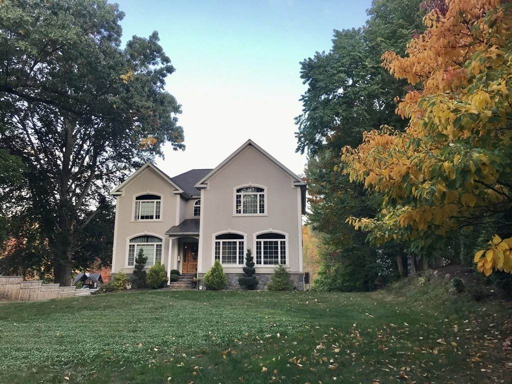 55 Orchard St - Photo 1