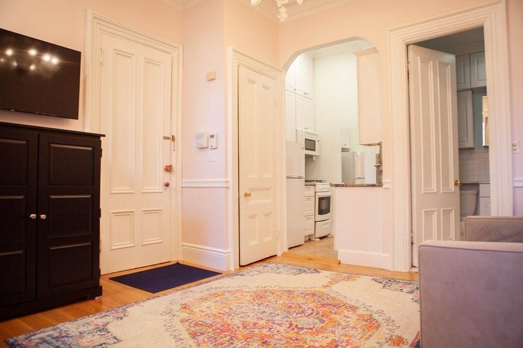 80 Mount Vernon Street - Photo 1