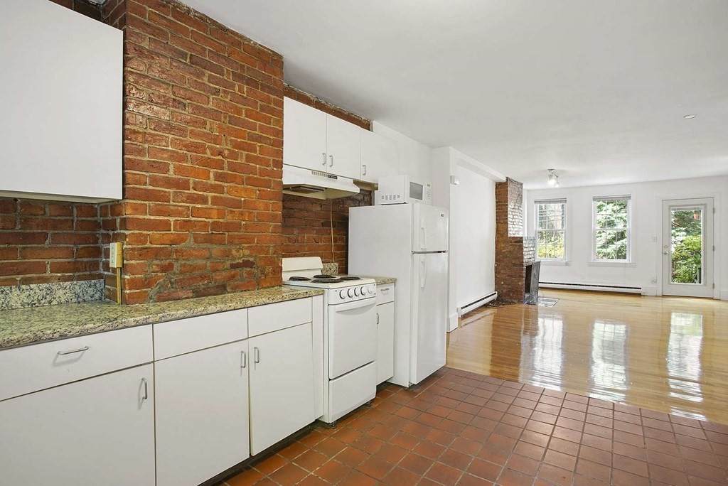 15A Appleton Street - Photo 1
