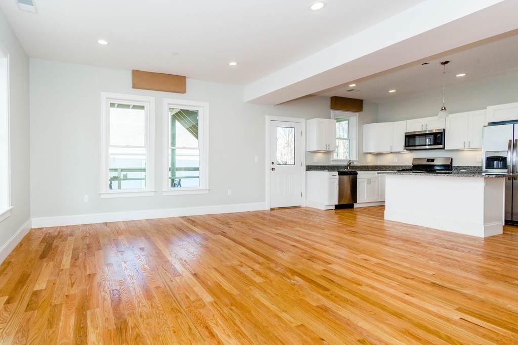 220 Ashmont Street - Photo 1