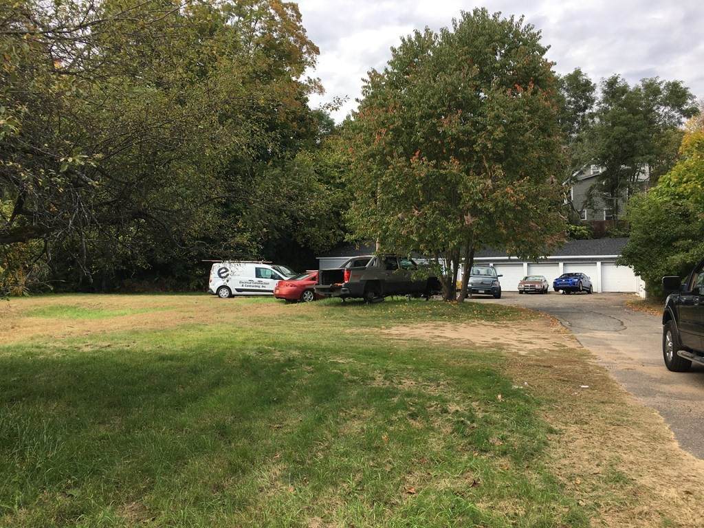 37 W Main St - Photo 1