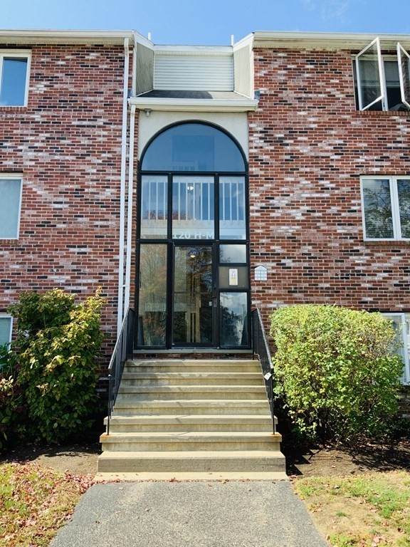 120 Burkhall Street - Photo 1
