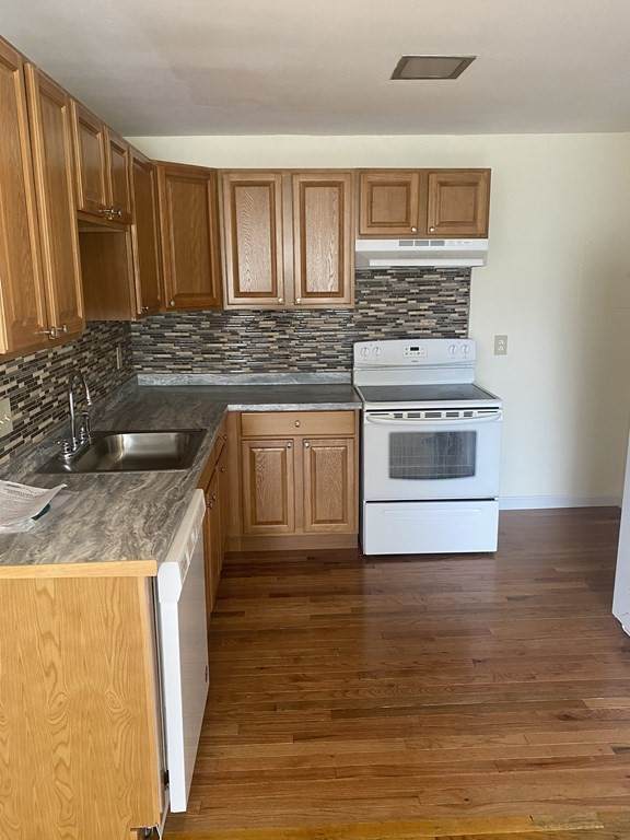 90 2nd St - Photo 1