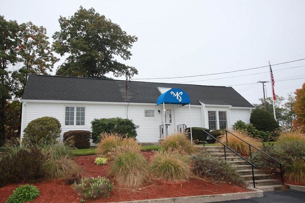 101 Auburn Street - Photo 1