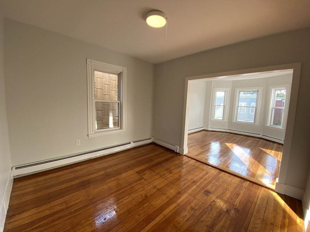 632 Dorchester Ave. - Photo 1