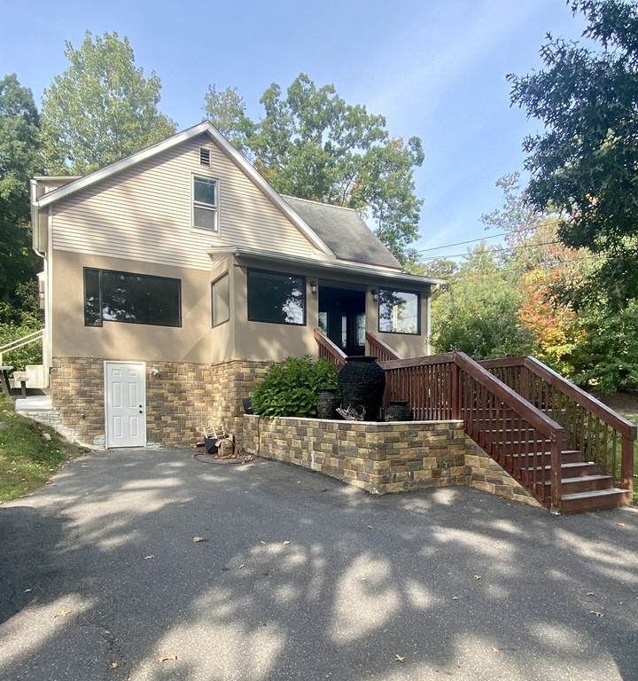 844 N King St - Photo 1