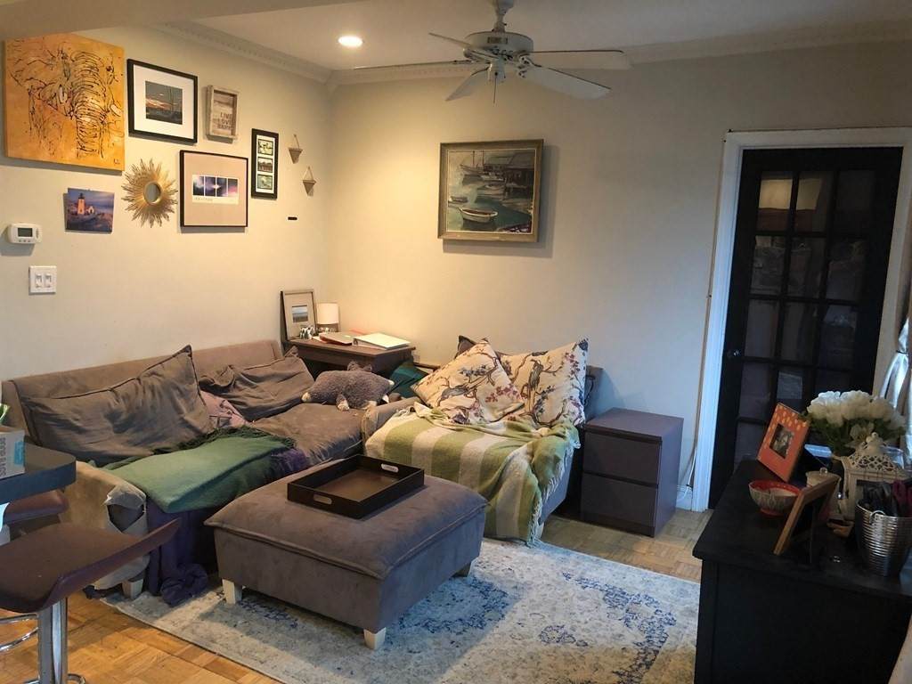 105 W 4th Street - Photo 1