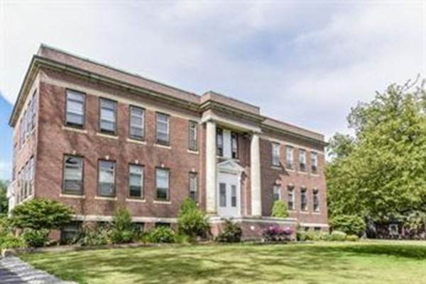 280 Village St - Photo 1