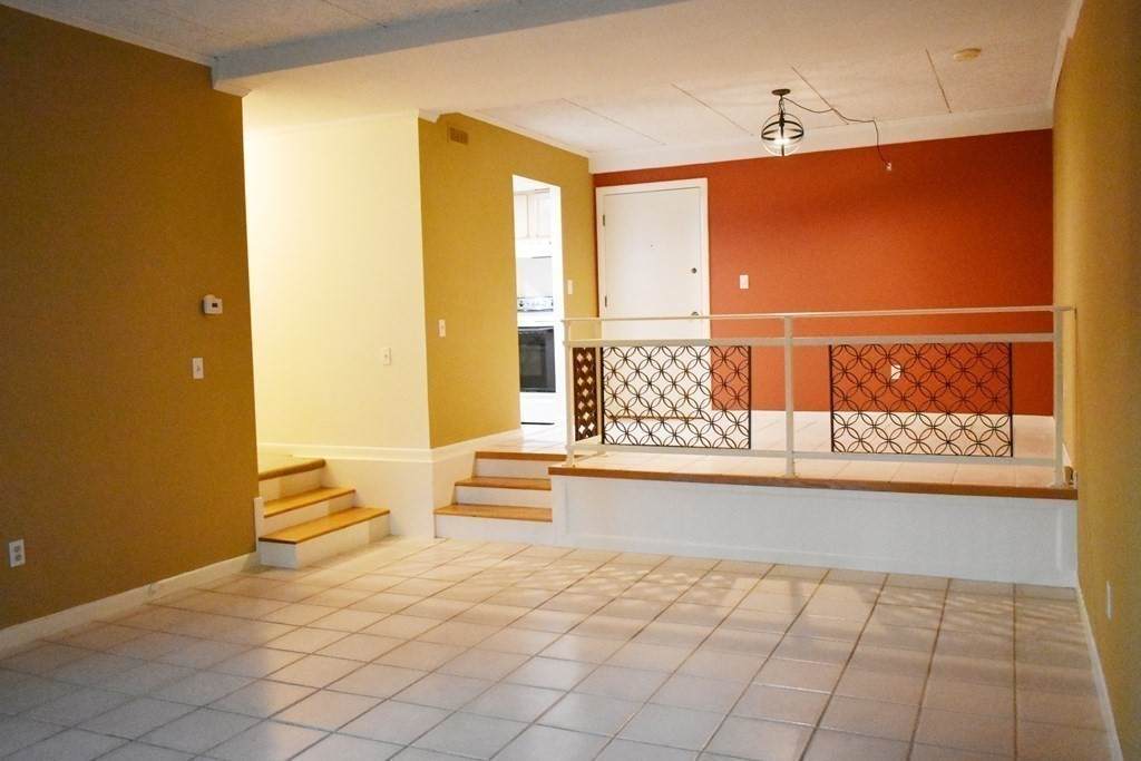 55 Broadlawn Park - Photo 1
