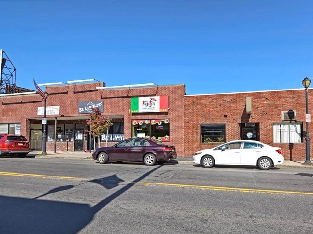 700-714 Salem Street - Photo 1