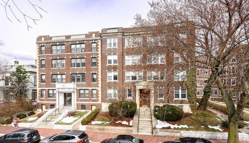 333 Harvard - Photo 1