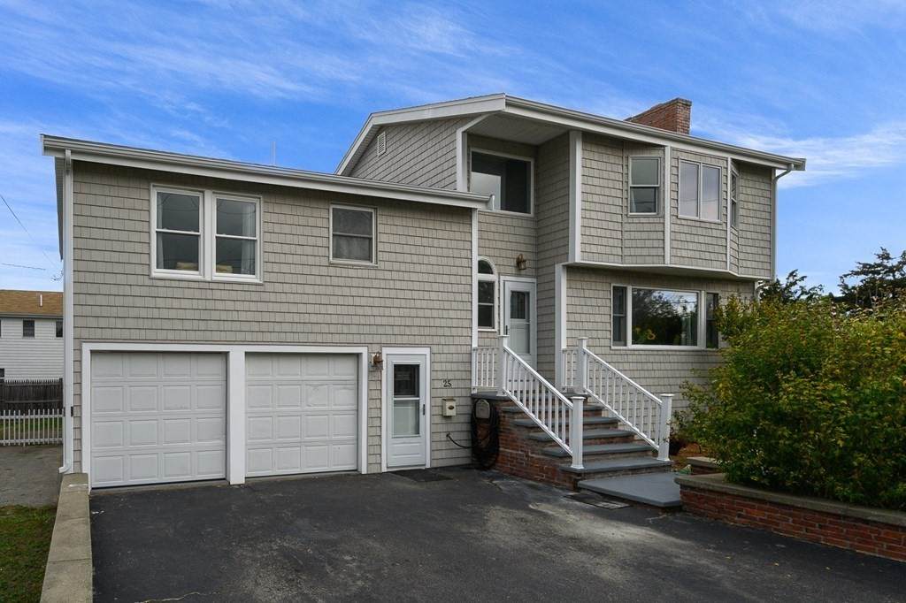 25 Warfield Ave - Photo 1