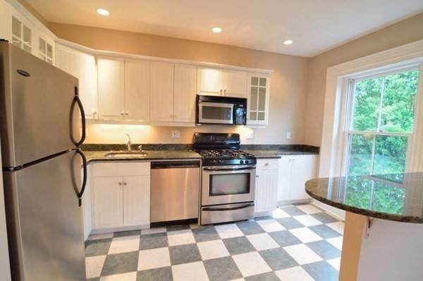 36 Union Park - Photo 1