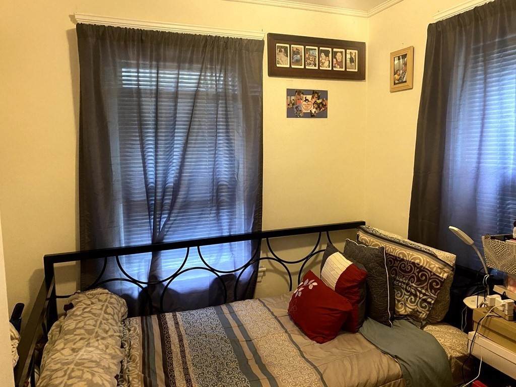 20 East Emerson St - Photo 1