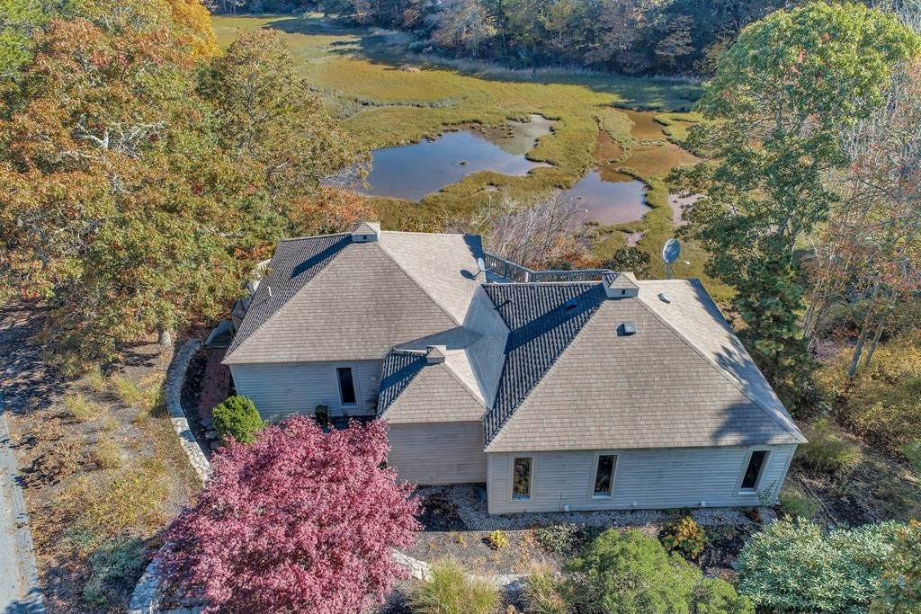 17 Little Neck Ln - Photo 1