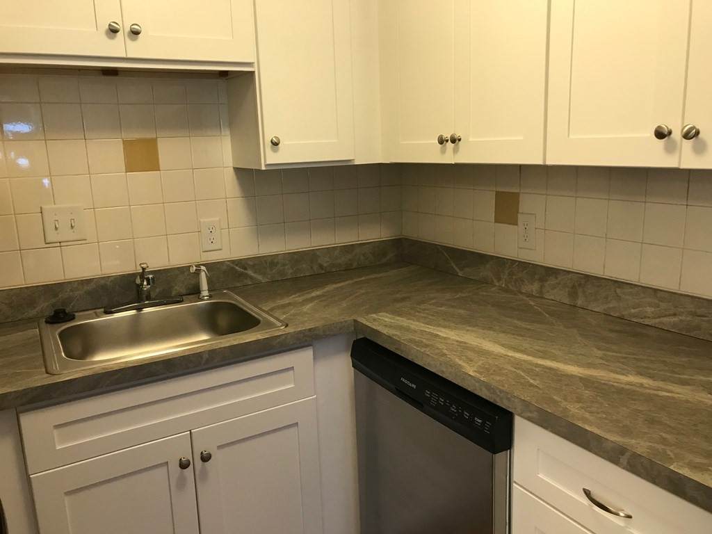 100 Tremont Street - Photo 1