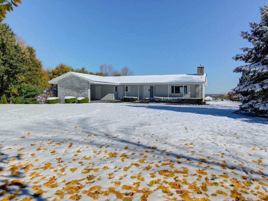 25 Worcester Rd - Photo 1