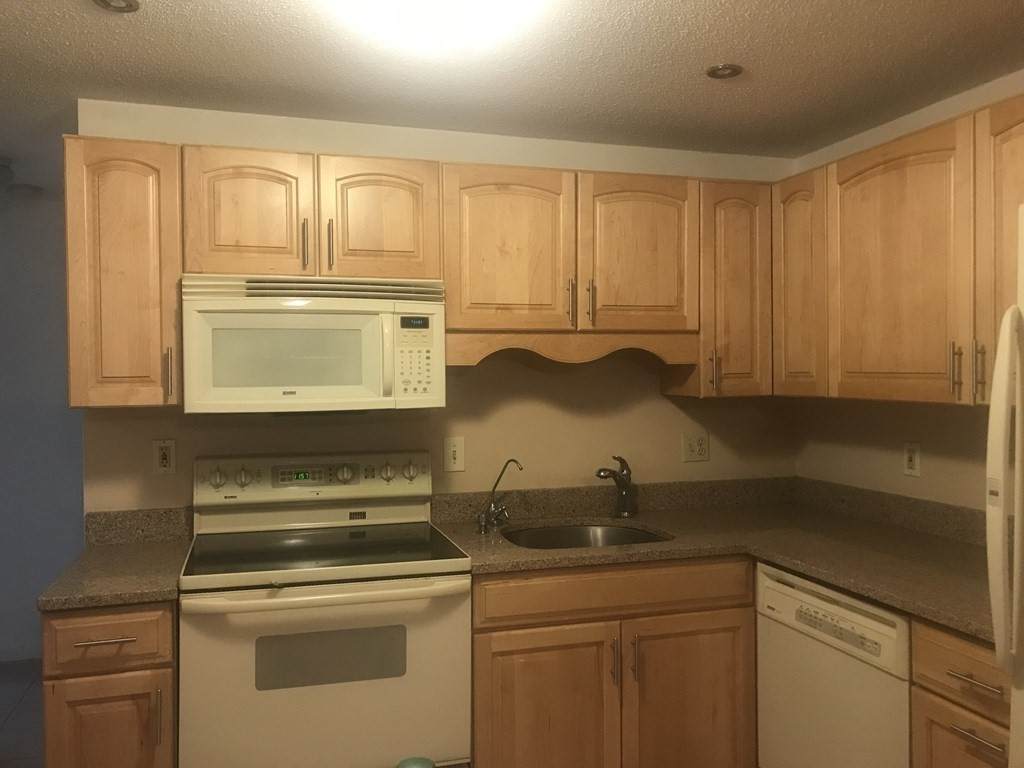 15 Randolph - Photo 1