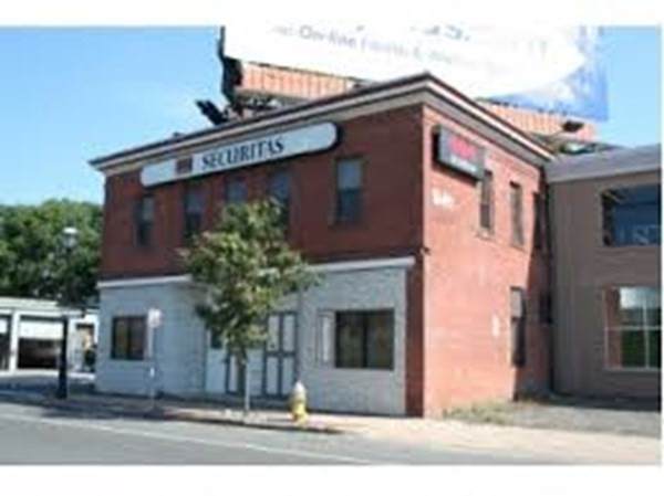 939-943 E Columbus Ave - Photo 1