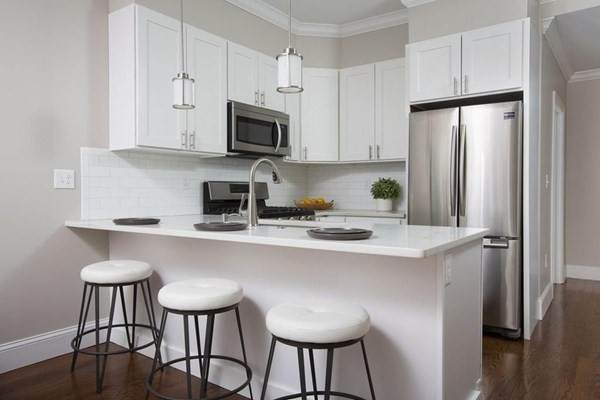 48 Chelsea St - Photo 1