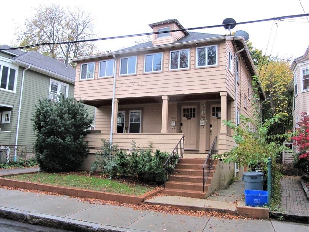 206 Fayerweather St - Photo 1