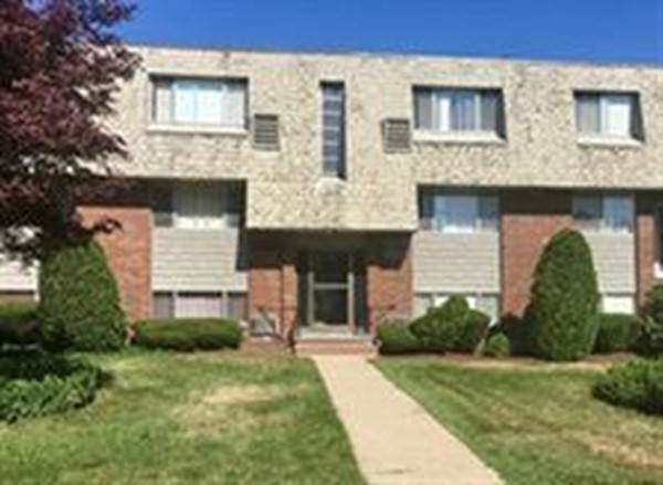 68 Summer Ave - Photo 1