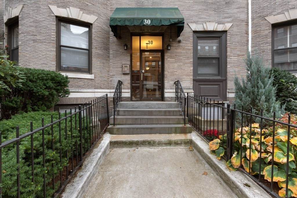 30 Peterborough St - Photo 1