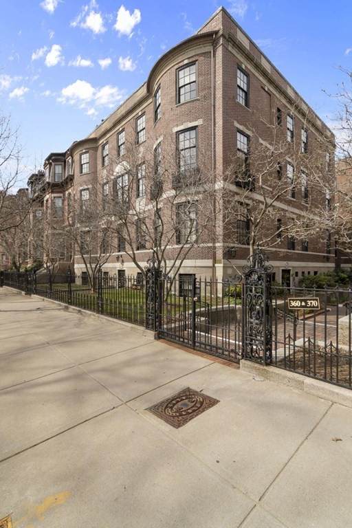 388 Beacon Street - Photo 1