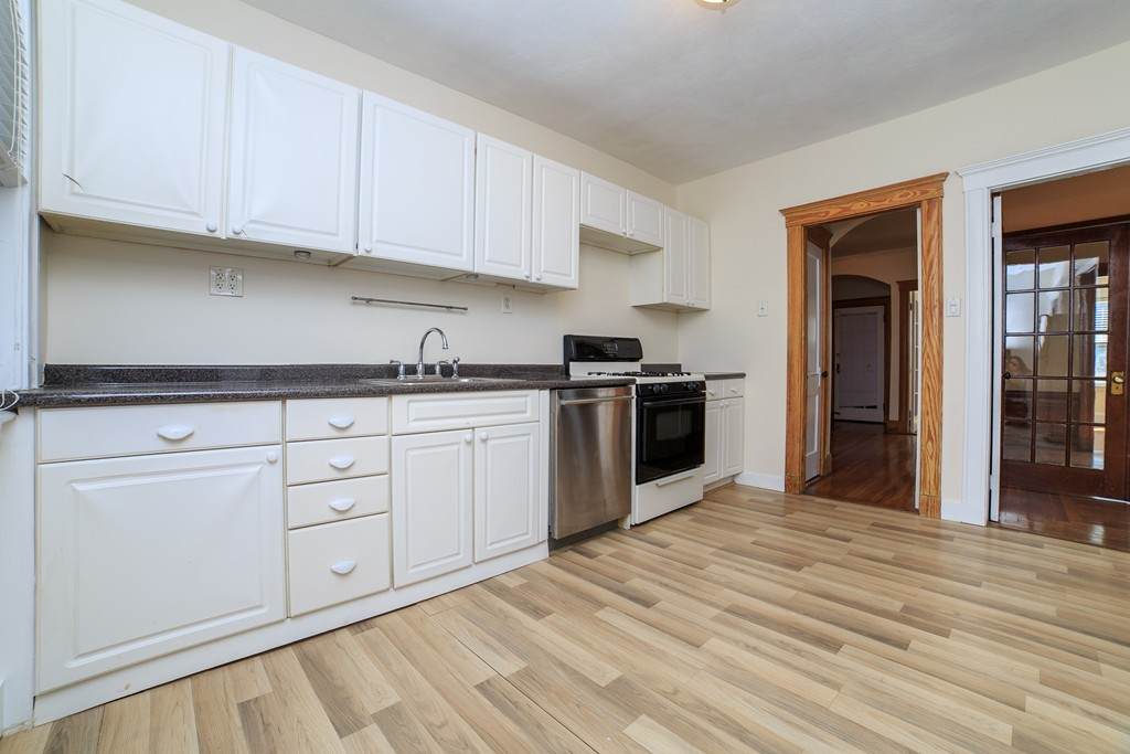 19 South Munroe Terrace - Photo 1