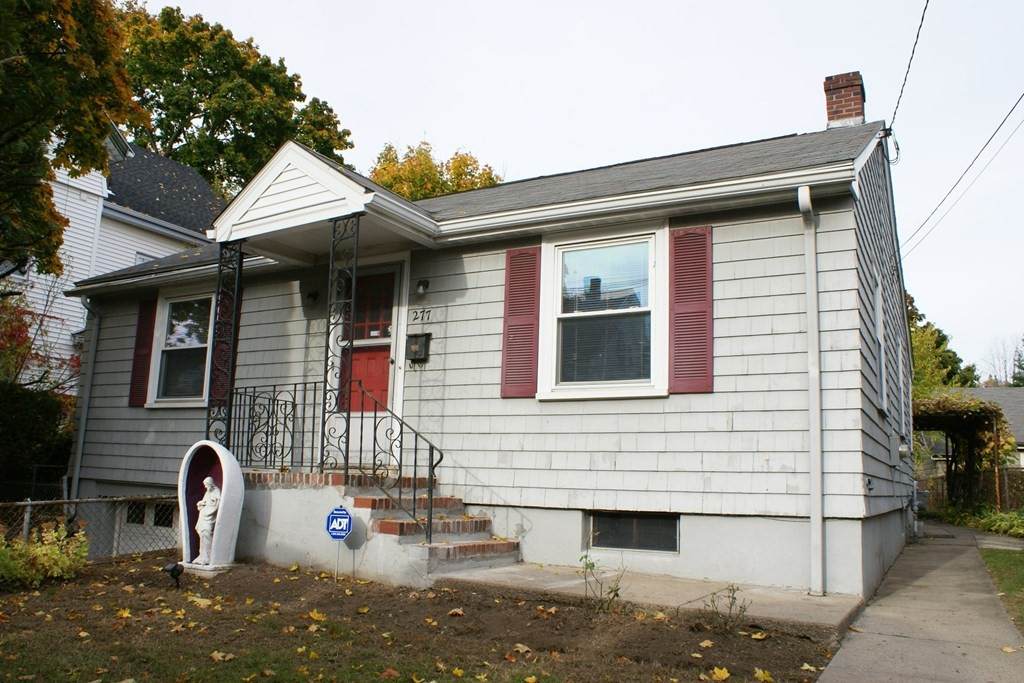 277 River St - Photo 1