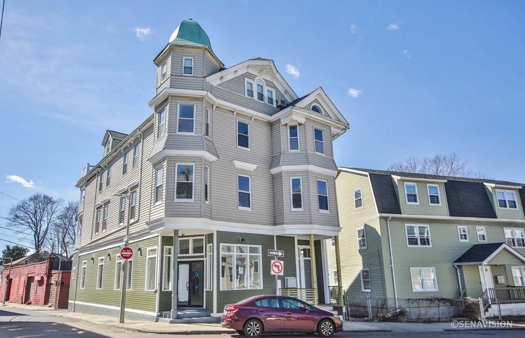 205-207 Boylston St - Photo 1
