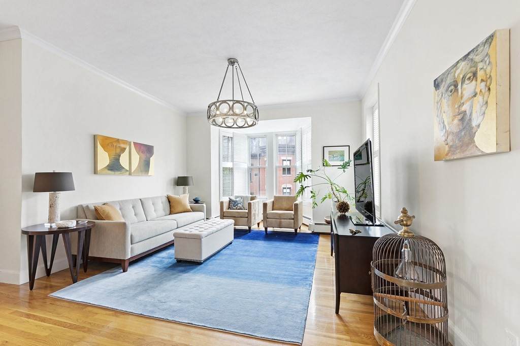 331 Shawmut Ave - Photo 1