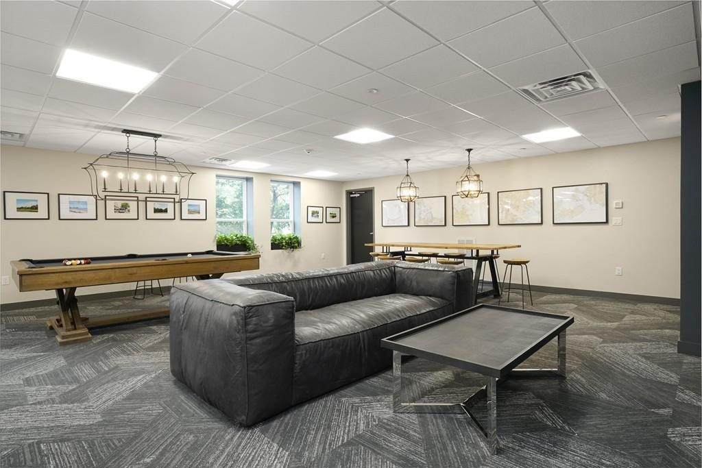 999 Hancock Street - Photo 1