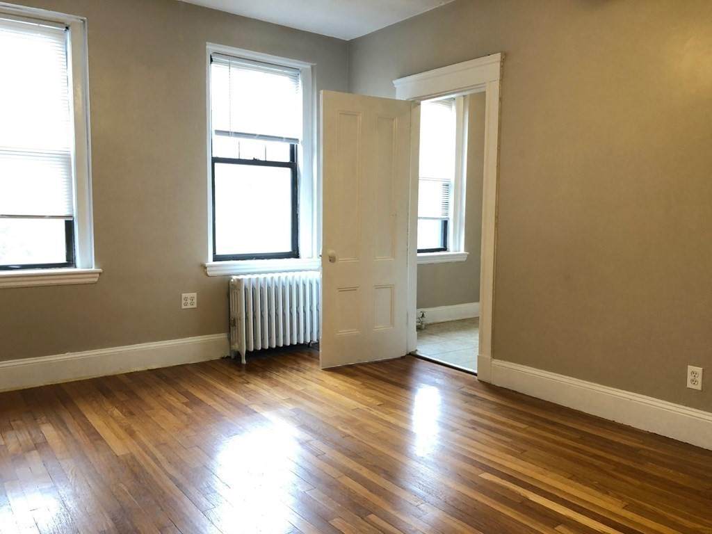 64 Queensberry St. - Photo 1