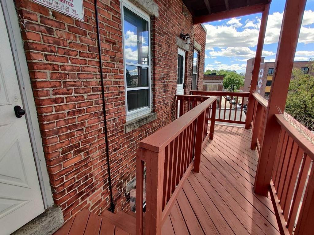 27 Lambert St - Photo 1