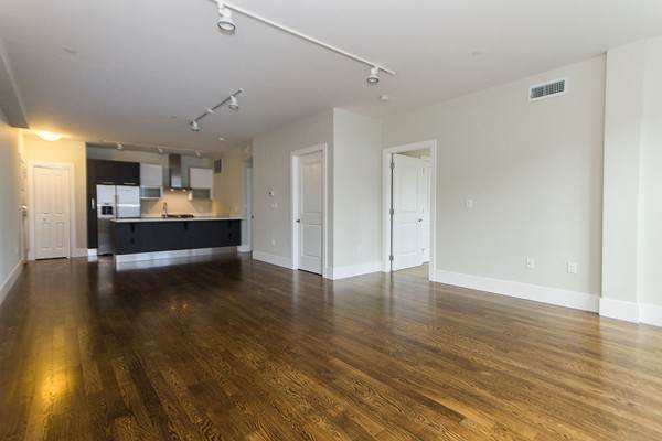 10 St. George Street - Photo 1