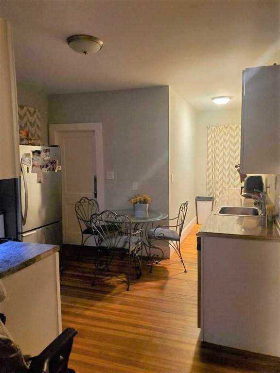 39 Fox St - Photo 1