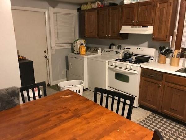 58 Echo St - Photo 1